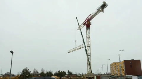 Assembling a large construction crane,  time-lapse Video stock 60952051