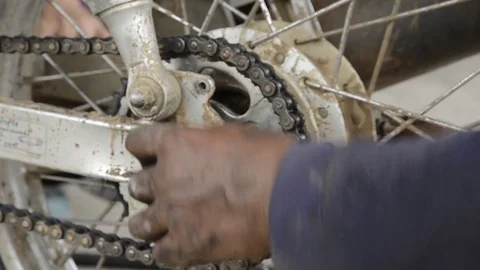 Assembling motorcycle. 스톡 동영상 77749101