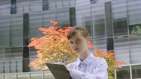 Assistant and Checklist Vídeo Stock 89634213