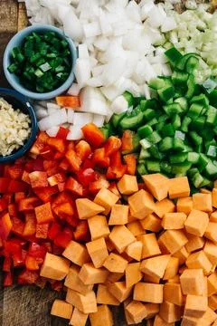 Assorted diced vegetables for a chili con carne recipe 스톡 사진