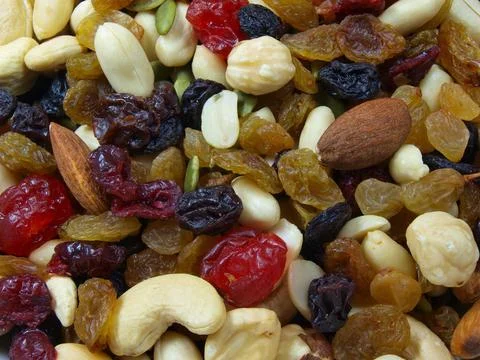 Assorted. Mix of various nuts and raisins Foto stock