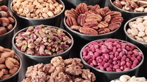 ASSORTED NUTS  IN CLOSE UP TRACKING SHOT  Vidéo 62232598