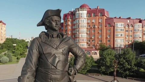 Astrakhan. Monument to Peter 1 on the central embankment of the city Stock Footage 112057764