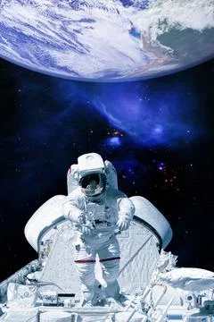 Astronaut and spaceship. Elements of this image furnished by NASA. Stock-Fotos