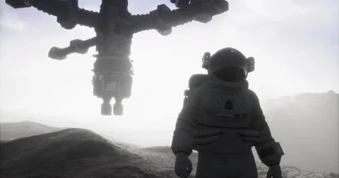 Astronaut explores the surface of Mars near a futuristic space station Illustrazione stock