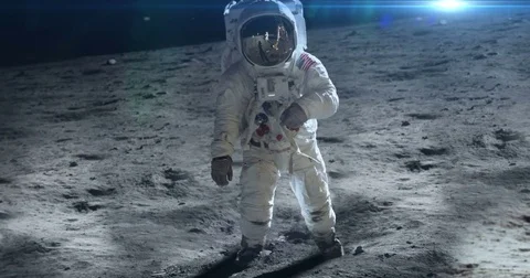 Astronaut on Moon During Apollo Mission Near Lunar Module Blue Flare 库存影片 76375320