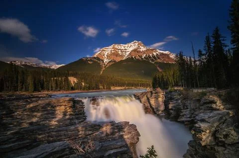 Athabasca Falls sunset 스톡 사진