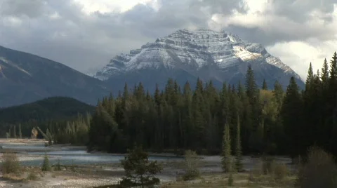 Athabasca River CUmtnpullto WS Stock Footage 139650