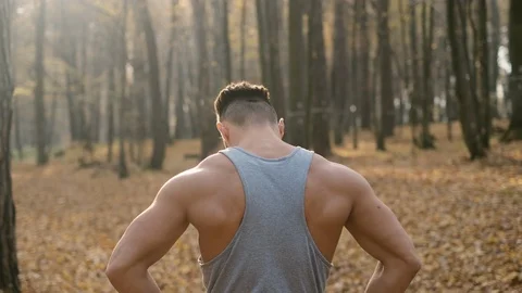 Athlete Doing Arm Exercises. Stock-Footage 120650148