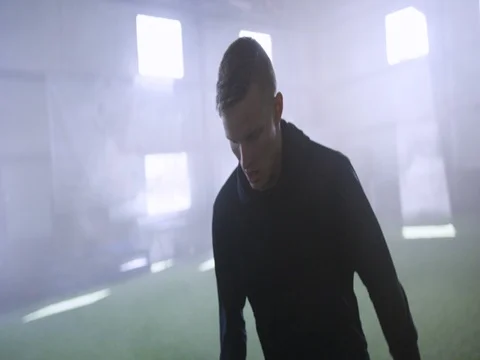 Athlete doing exercise on agility ladder in fitness studio 動画素材 77490268