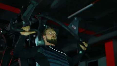 Athlete swinging on the simulator. Stock Footage 91673156