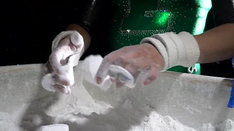 Athletic hand powder Stock Footage 142048823