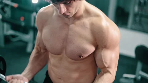 Athletic man doing weight lifting. Video stock 159917741