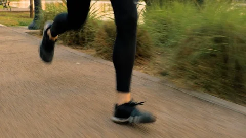 Athletic Man Jogging Around A Small Lake 動画素材 111502976
