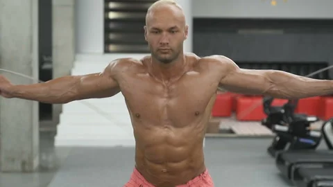 Athletic man with jump rope Vídeos de archivo 131387717