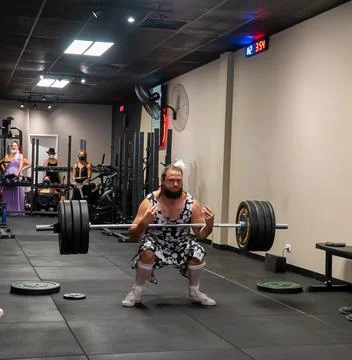 Athlets deadlifting in drag Stock Photos
