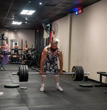 Athlets deadlifting in drag Stock Photos