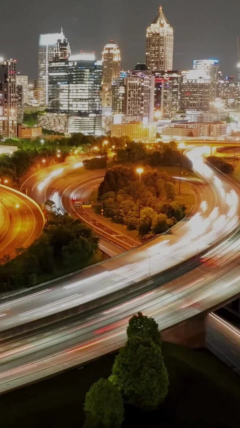 Atlanta Vertical Skyline Hyperlapse Drone Pan Over Downtown Cityscape Vidéo 331744089