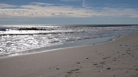 Atlantic ocean crashing waves on myrtla beach south carolina Stock Footage 128251033