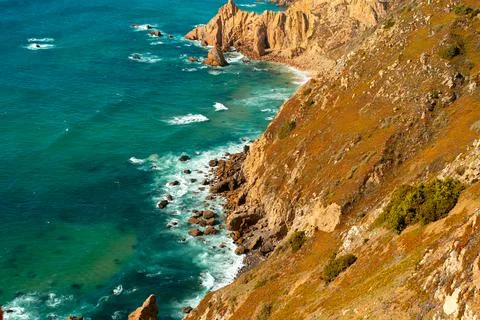 Atlantic ocean view with cliff. View of Atlantic Coast at Portugal, Cabo da R Foto stock