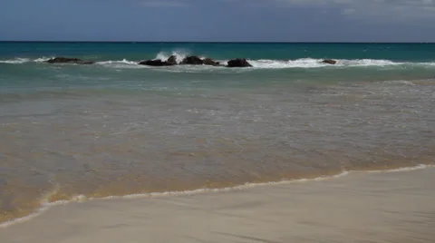 Atlantic Ocean washes over the sand Stock Footage 39246674