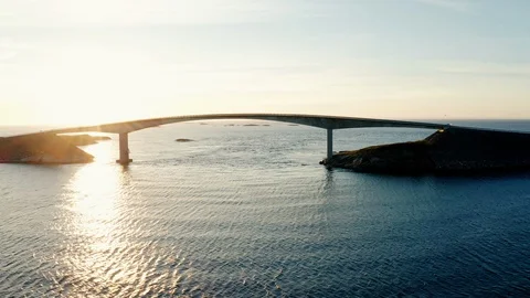 Atlantic Road in stunning sunset - drone video Video stock 124332927