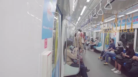 The atmosphere inside the mrt when the train stops Stock Footage 224257223