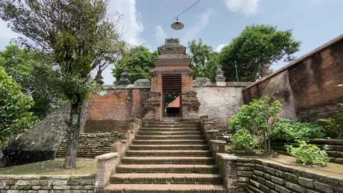 The atmosphere at the king's tomb complex in Kotagede Stock Footage 295011160