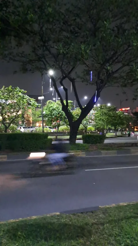 ATMOSPHERE AT NIGHT 库存影片 243691834