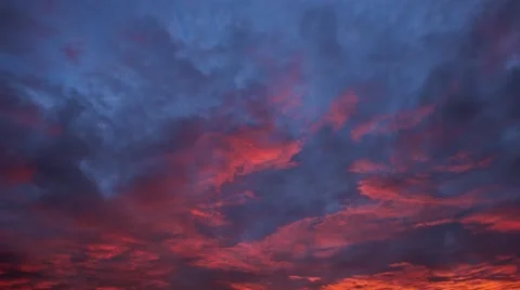 Atmospheric sunset on cloudy sky. Time lapse Stock Footage 51671140