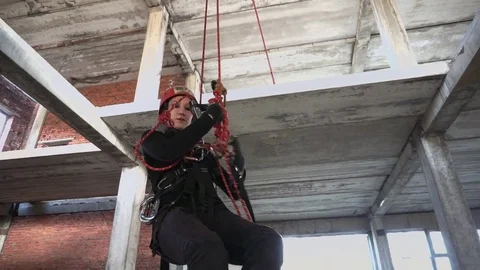 Attaching ascender closeup Video stock 76316096