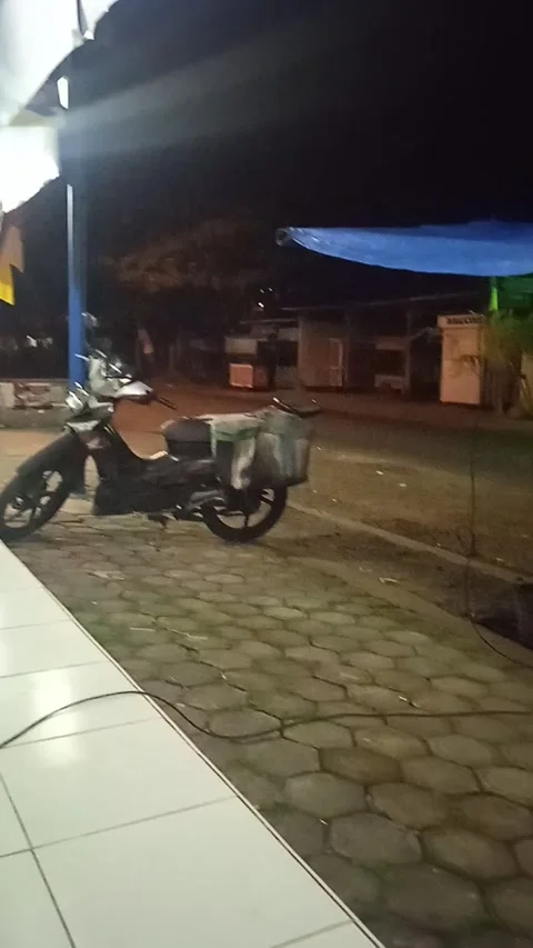 An attempt Video stock 205625493