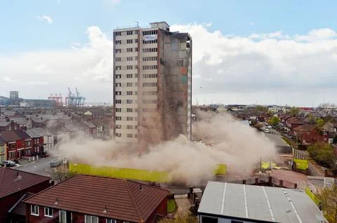 Attempt Three Sequence Frames 12 - 21 Montgomery House Refuses To Collapse After Foto stock