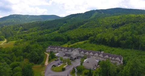 Attitash Mountain aerial view in New Hampshire, USA Vídeo Stock 157366506