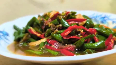 The attraction of delicious fresh vegetable side dishes. 002A 스톡 동영상 334102134