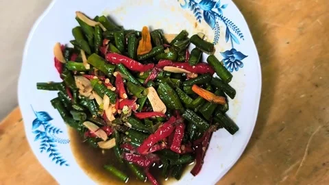 The attraction of delicious fresh vegetable side dishes. 003A 스톡 동영상 334102137