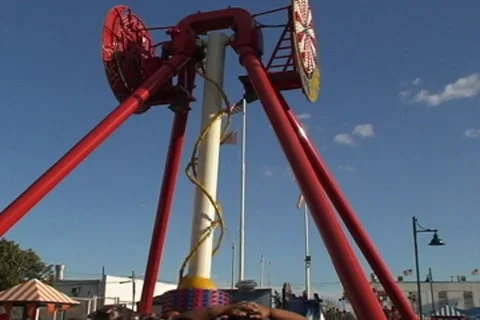 Attraction Swing 動画素材 8554989