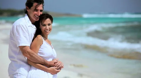 Attractive Couple in Love on Hideaway Island Stock Footage