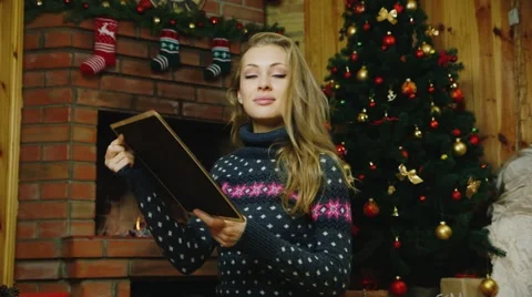 Attractive girl with a tablet in 2016 Stock Footage 65997892
