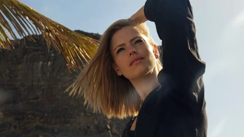 Attractive model posing in a windy day Video stock 105425220