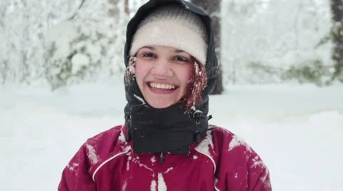 Attractive woman enjoy winter forest Stock Footage 59777162