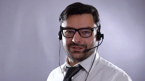 Attractive Young Customer Service Representative. Nice detail in face. Stock-Footage 106269082