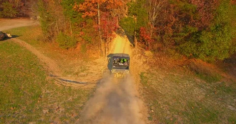 ATV Going Up Hill Stockbeeldmateriaal 106894929