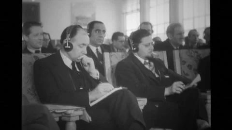 Audience and newsmen at Nato press conference Stock Footage 37591553