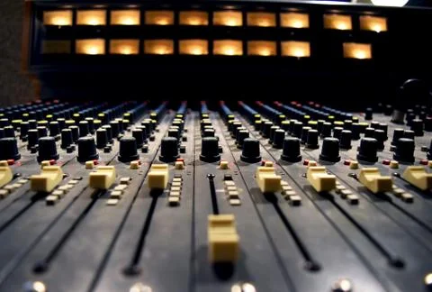 Audio record studio, professional console in recording studio, mixer panel Foto stock