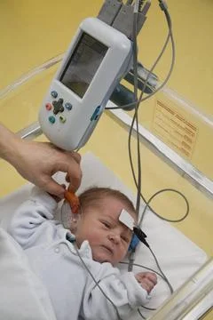  Audiometry, newborn baby Maternity. Hearing test : Auditory Evoked Potent... Stock Photos