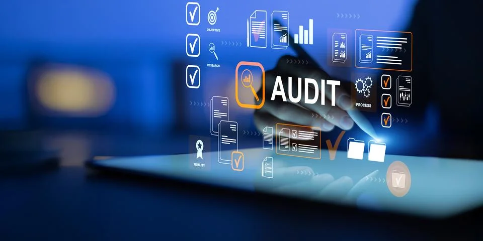 Audit and Compliance Analysis Interface with Document Checks and Process Vali Foto stock