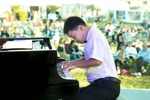 Auftritt von Wunderkind Zeming Wu (PRT) live während der Klaviernacht im R.. Stock Photos