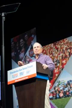 AUGUST 10 2019: DES MOINES IOWA-POLITICIANS SPEAK AT GUN SAFETY FORUM Stock Photos