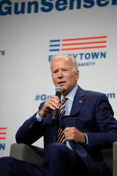 AUGUST 10 2019: DES MOINES IOWA-POLITICIANS SPEAK AT GUN SAFETY FORUM Stock Photos